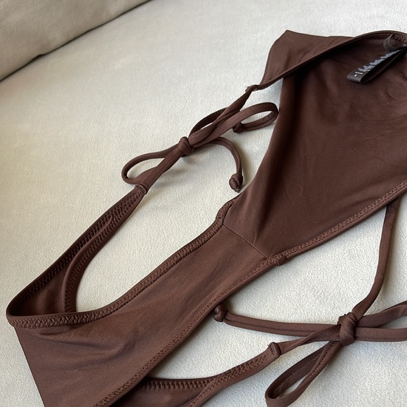 Skims side tied bikini bottom - Picture 8 of 9